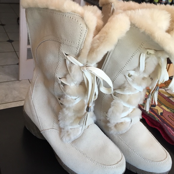 ✨ Insulated Boots by Natural Sport ✨