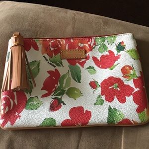 Dooney & Bourke clutch