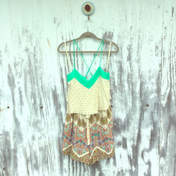 💛 Anthropologie Romper