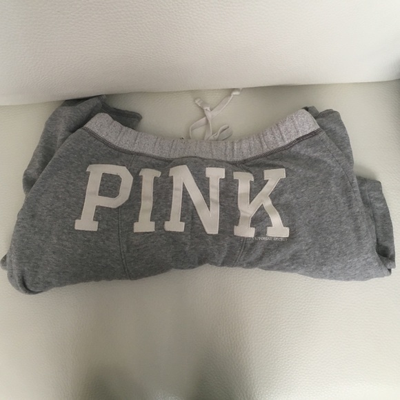 Boyfriend-fit sweatpants