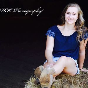 Meet your Posher, Danielle