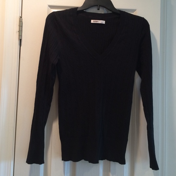 V neck sweater