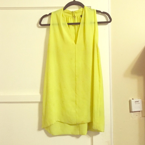 Bright Vince Camuto Blouse