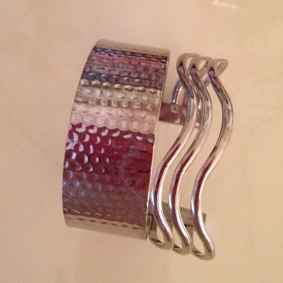 Cuff bracelet