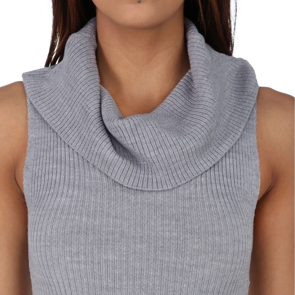Medium Revolve Grey Turtle Neck - Picture 3 of 4