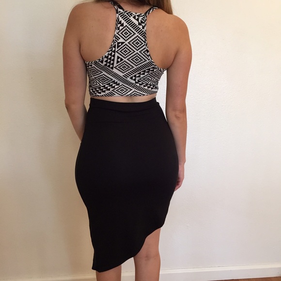 Geo Racerback Crop Cami LAST LARGE - Picture 2 of 4