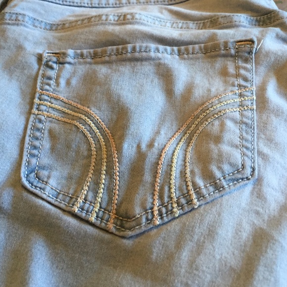 HOLLISTER JEANS