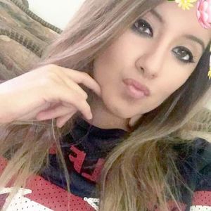 Meet your Posher, Selene