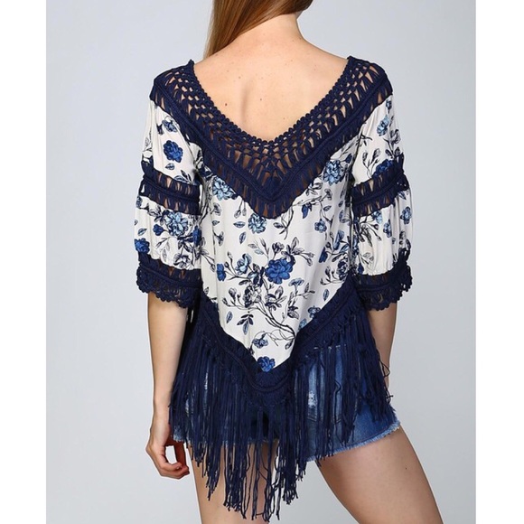 LOWEST Floral Crochet Fringed Top - Picture 4 of 4