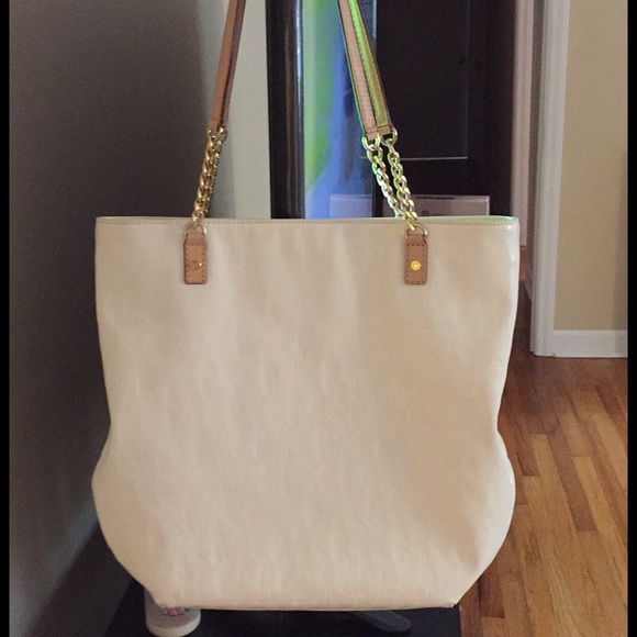 Michael kors embossed shoulder bag