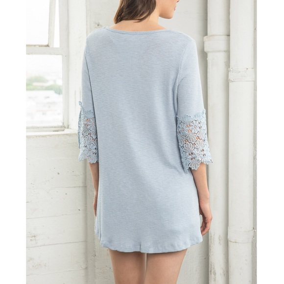 Crochet Sleeve Tunic Top - Picture 2 of 3