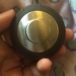 Becca shimmering skin perfector