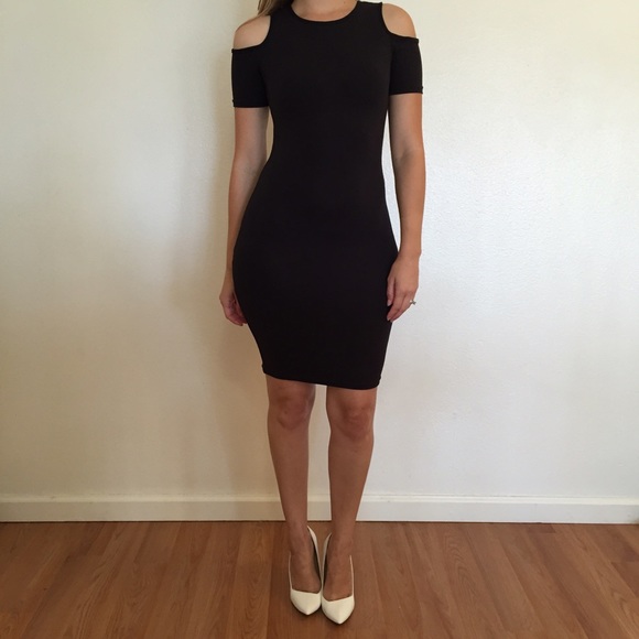 Cold Shoulder Bodycon Dress - Picture 3 of 4