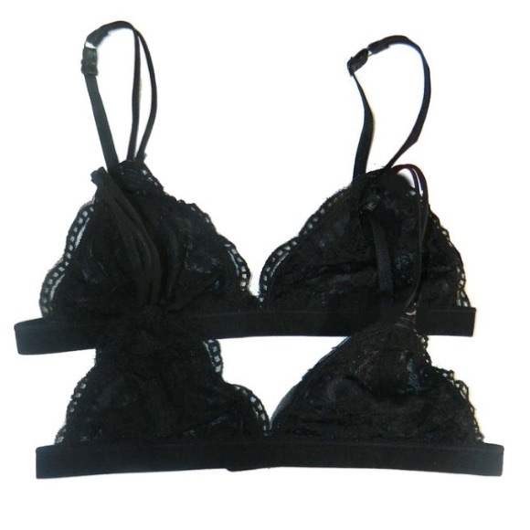 2 black Bralettes