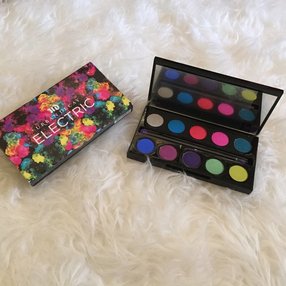 Eyeshadow palette "Urban Decay"