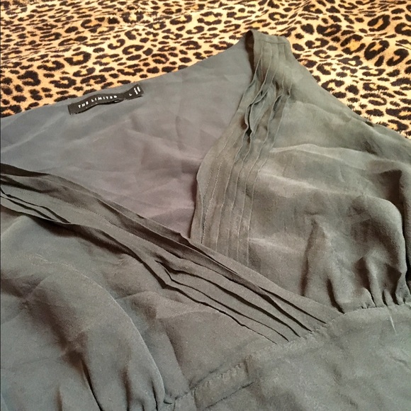 The Limited gray top - Picture 2 of 3