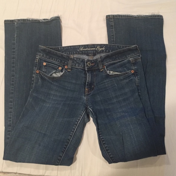 American eagle stretchy blue jeans
