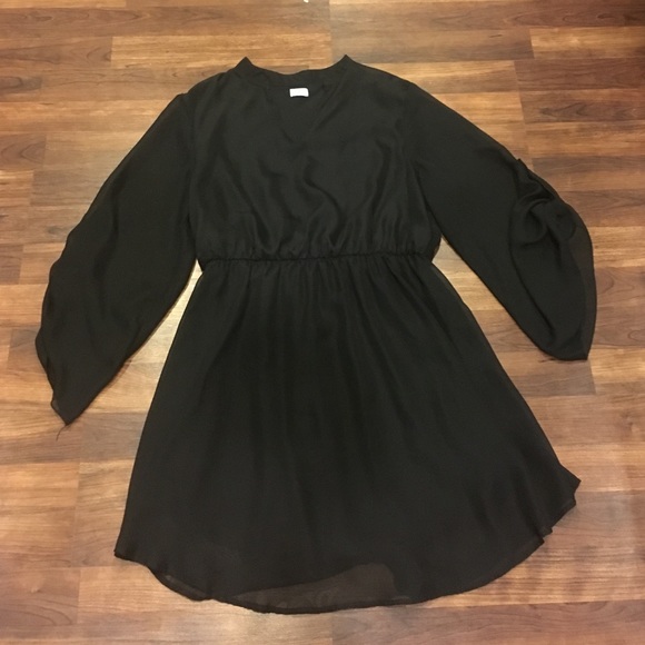 Back singed wait flow dress