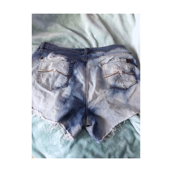 SOLD❣ - Picture 2 of 3