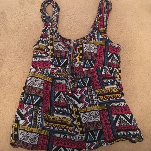 Pretty tribal print shirt