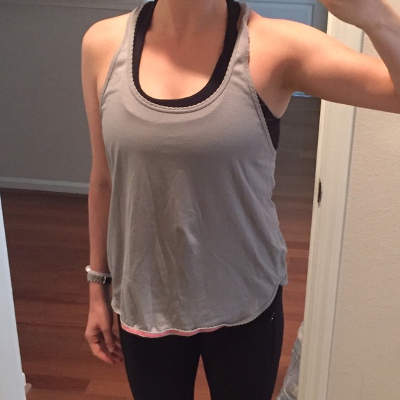 Lululemon workout tank - Picture 1 of 4