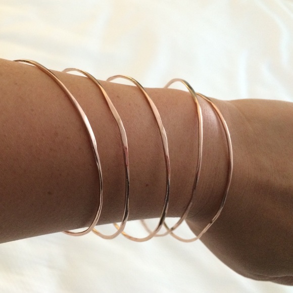 Gorjana Rose Gold Thin Hammered Set of 5 Bangles - Picture 3 of 3