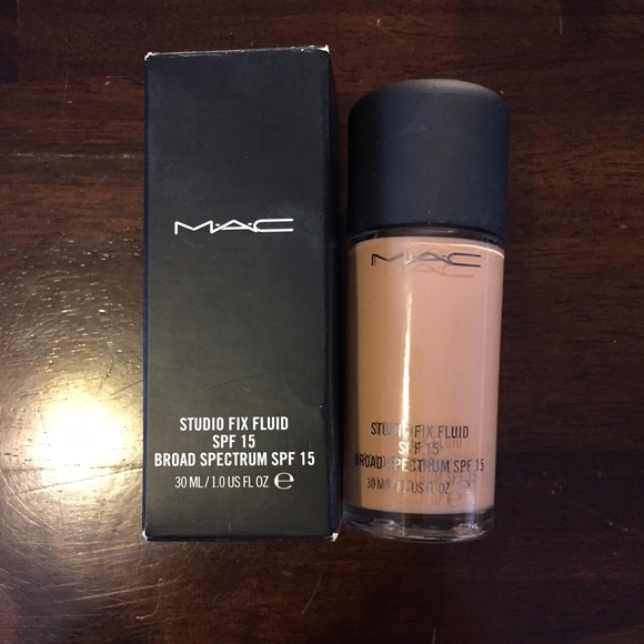 MAC Studio Fix Fluid Foundation
