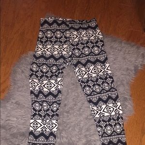 patterned leggings