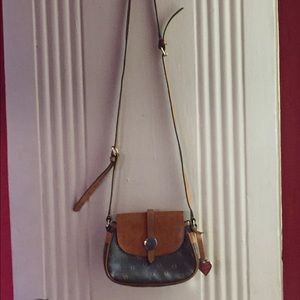 Dooney and Bourke purse
