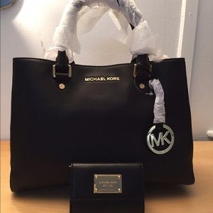 Michael Kors handbag. NWT