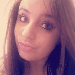 Meet your Posher, Ania