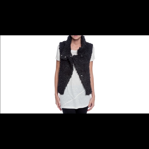 Catleen vest, High demand! Sold out in stores