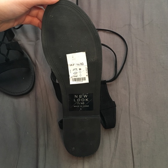 Lace up gladiator sandals - Picture 3 of 3