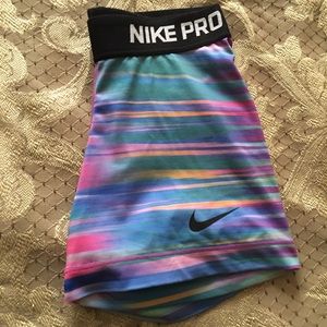 Muilticolored Nike pro shorts