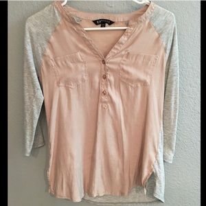 Comfy quarter sleeved top