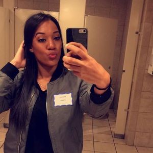 Meet your Posher, Dalena