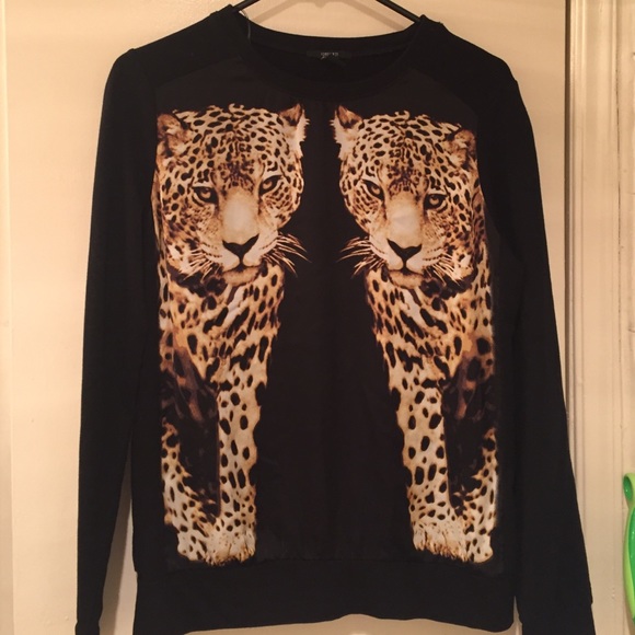 Forever 21 leopard sweatshirt