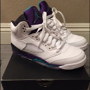 Jordan 5 "grapes"