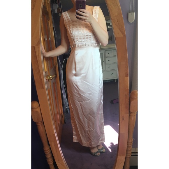 Vintage! Blush Pink Gown: SEE DESCRIPTION! - Picture 2 of 4