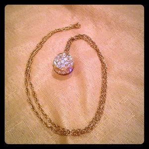Gold necklace with pave diamond pendant
