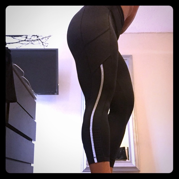 Lululemon luxtreme running tights - Picture 1 of 4