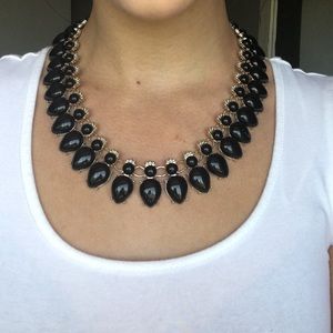 Black accent necklace