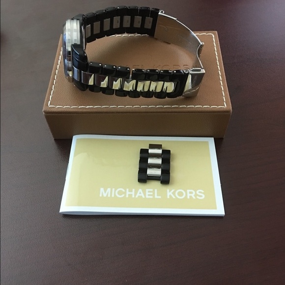 Michael Kors Unisex MK5158 Mint watch Black/silver