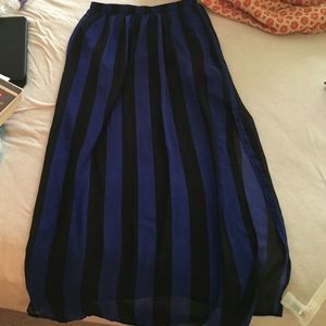 Maxi skirt