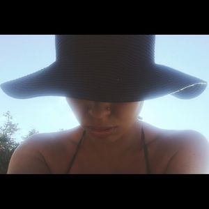 Meet your Posher, Alexandra