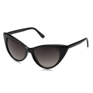 Matte Black Cat Eye Sunglasses