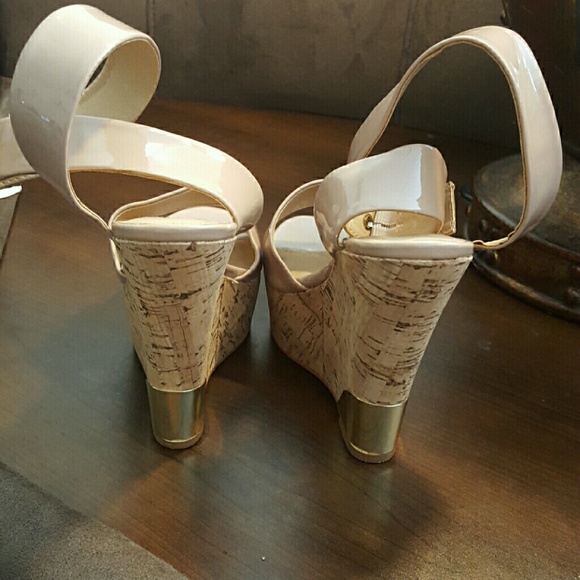 Colin Stuart Wedges - Picture 4 of 4