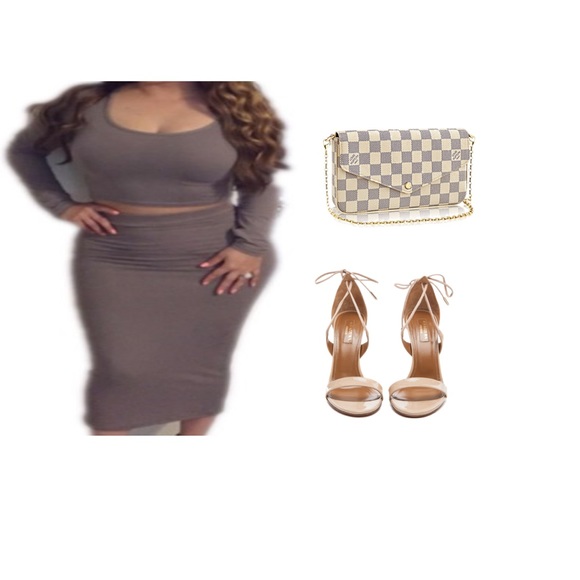 Mocha two piece - Picture 1 of 3