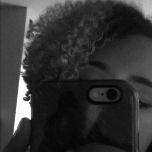 Meet your Posher, Joylanda