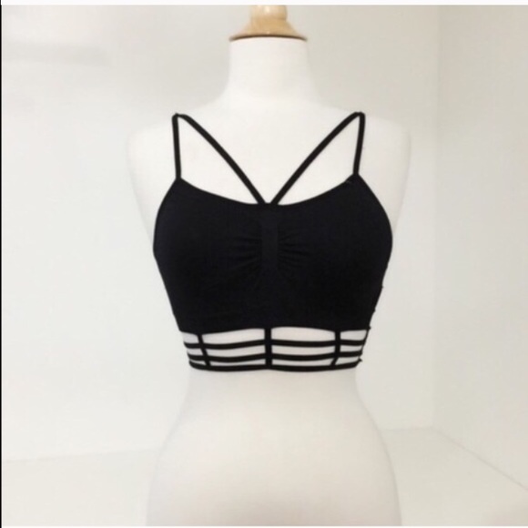 ‼️LAST ONE‼️ 🆕 Black Caged Bralette - Picture 4 of 4